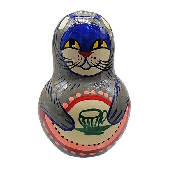 Handcrafted Wooden Cat Brooch Nesting Doll Design Laquer Painted Vintage - Picture 1 of 8